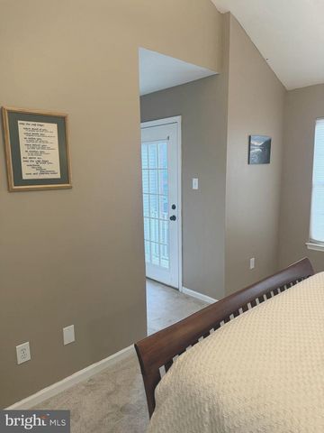 202 AQUEDUCT DR, North Wales, PA 19454