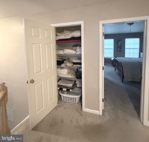 202 AQUEDUCT DR, North Wales, PA 19454