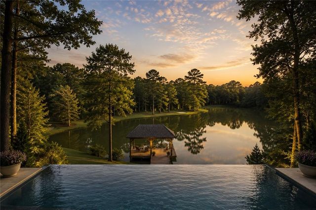 5060 Kings Close, Milton, GA 30004