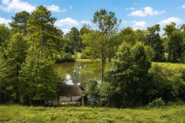 5060 Kings Close, Milton, GA 30004