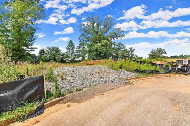 5060 Kings Close, Milton, GA 30004