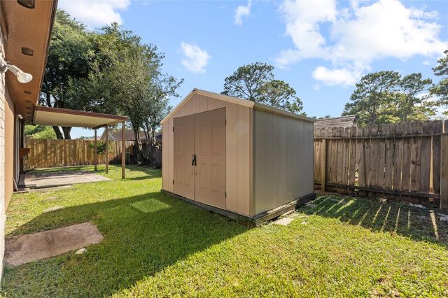 8118 Vista Del Sol Drive, Houston, TX 77083