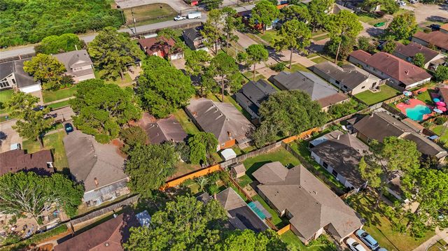 8118 Vista Del Sol Drive, Houston, TX 77083