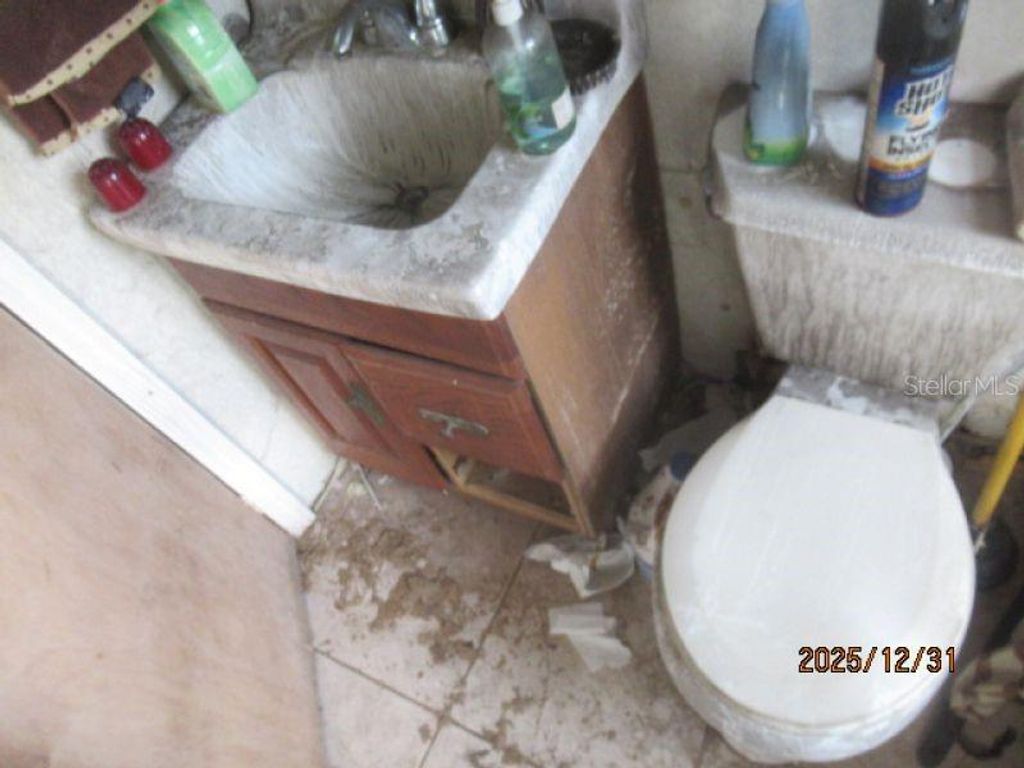 Image 13 of property listing at 1224 POLK STREET, Orlando, FL 32805