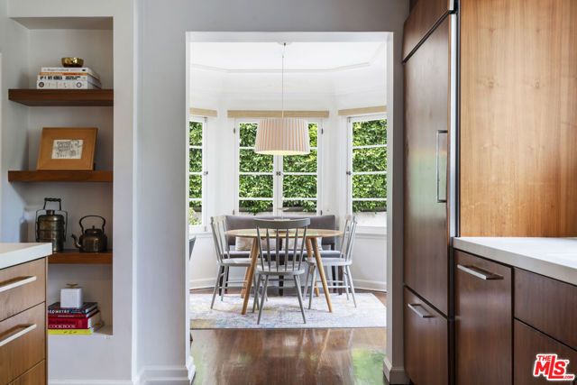 808 S Cloverdale Avenue, Los Angeles, CA 90036