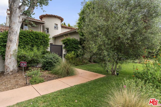 808 S Cloverdale Avenue, Los Angeles, CA 90036