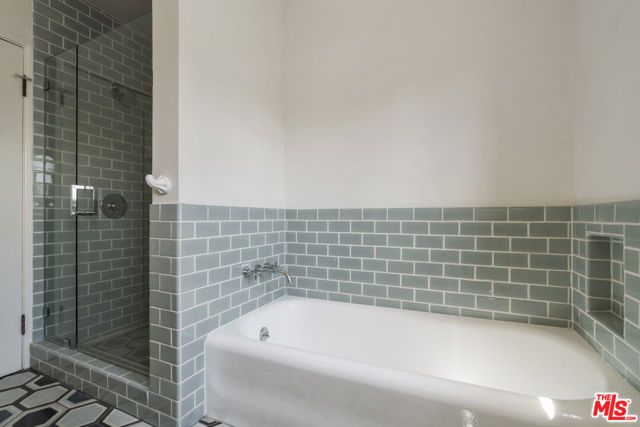 808 S Cloverdale Avenue, Los Angeles, CA 90036