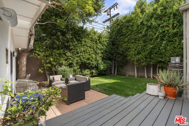 808 S Cloverdale Avenue, Los Angeles, CA 90036