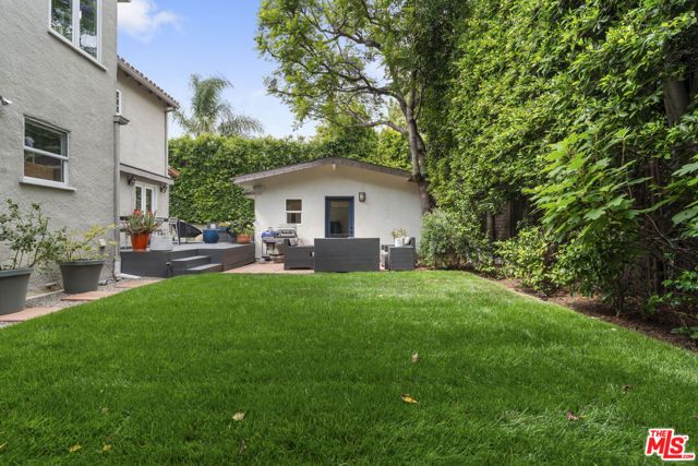 808 S Cloverdale Avenue, Los Angeles, CA 90036