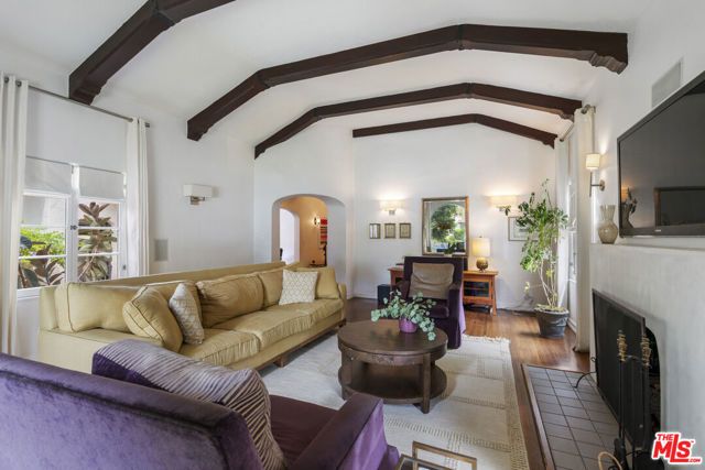 808 S Cloverdale Avenue, Los Angeles, CA 90036