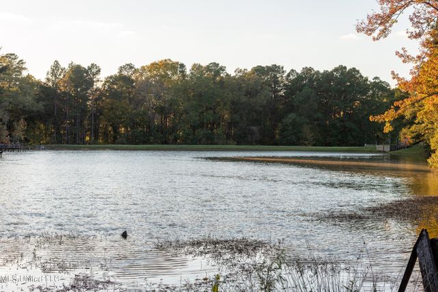 105 Country Club Road, Florence, MS 39073