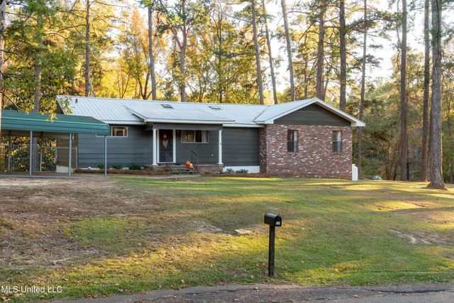 105 Country Club Road, Florence, MS 39073