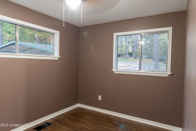 105 Country Club Road, Florence, MS 39073