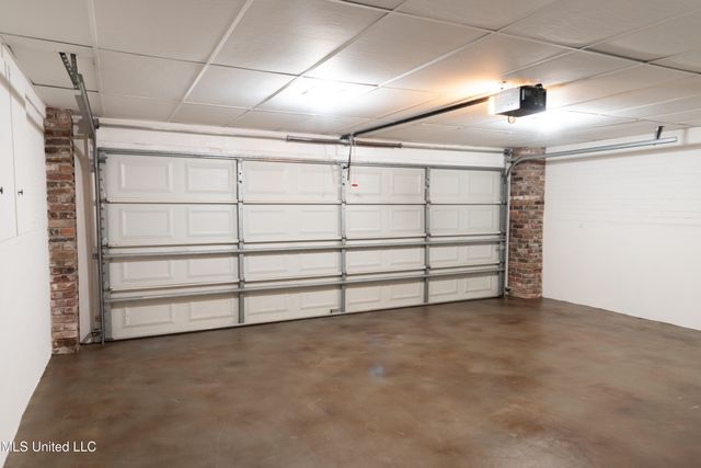 105 Country Club Road, Florence, MS 39073