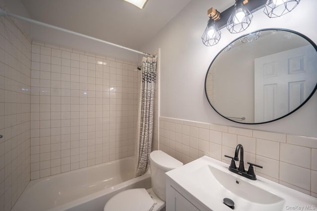 17524 89th Avenue C, Jamaica, NY 11432