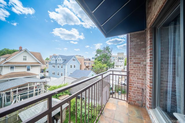 17524 89th Avenue C, Jamaica, NY 11432