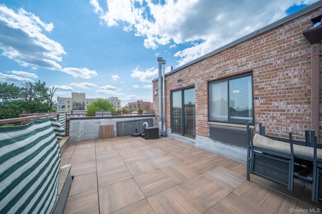 17524 89th Avenue C, Jamaica, NY 11432