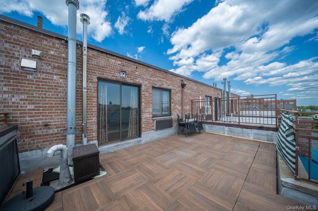 17524 89th Avenue C, Jamaica, NY 11432