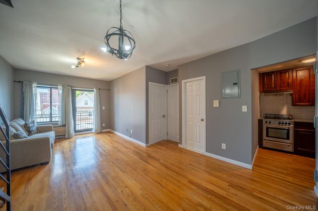 17524 89th Avenue C, Jamaica, NY 11432