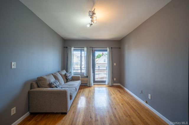 17524 89th Avenue C, Jamaica, NY 11432