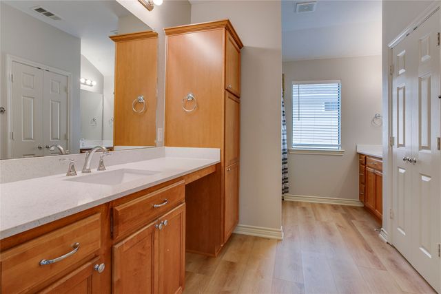 2415 Stutz Drive C, Dallas, TX 75235
