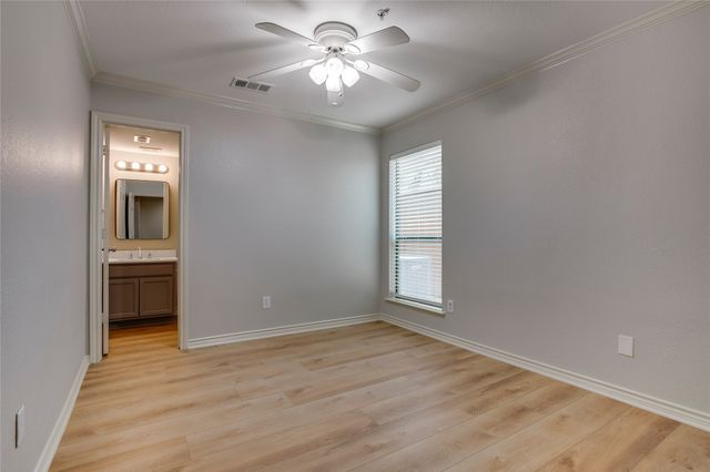 2415 Stutz Drive C, Dallas, TX 75235
