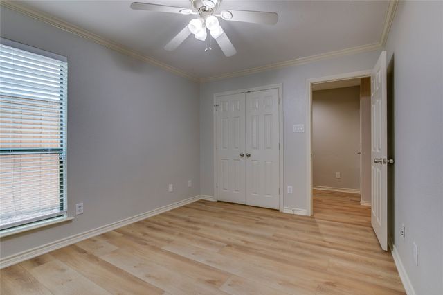 2415 Stutz Drive C, Dallas, TX 75235
