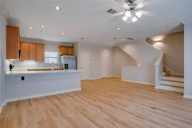 2415 Stutz Drive C, Dallas, TX 75235