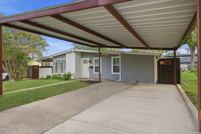 418 Nassau Dr, San Antonio, TX 78213