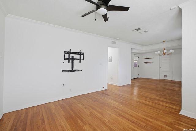 418 Nassau Dr, San Antonio, TX 78213