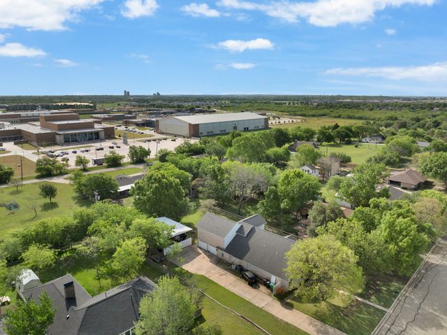 3310 Darby Lane, Denton, TX 76207