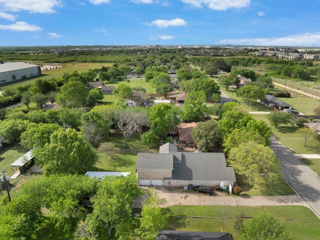 3310 Darby Lane, Denton, TX 76207