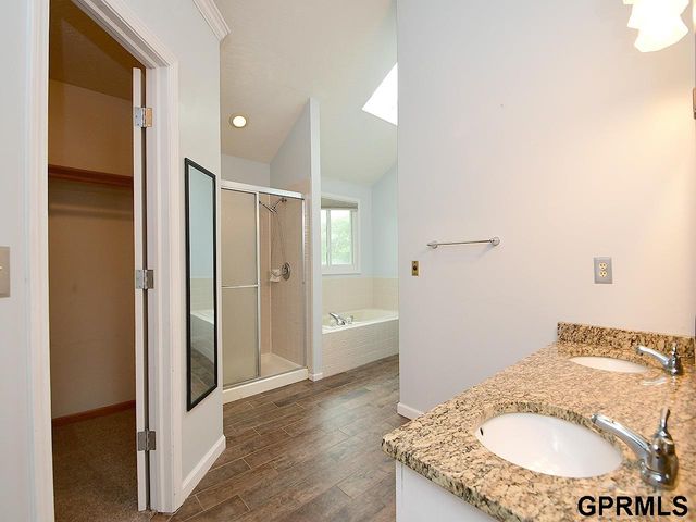 16130 Parker Street, Omaha, NE 68118