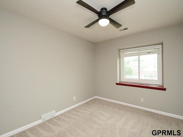 16130 Parker Street, Omaha, NE 68118