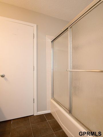 16130 Parker Street, Omaha, NE 68118