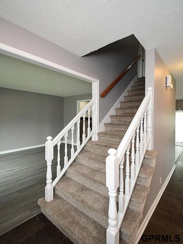 16130 Parker Street, Omaha, NE 68118