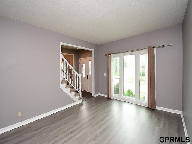 16130 Parker Street, Omaha, NE 68118