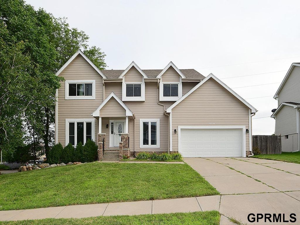 16130 Parker Street, Omaha, NE 68118