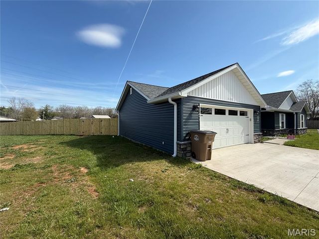 115 Holmes, Fredericktown, MO 63645