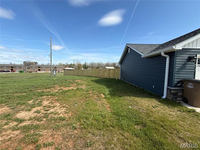 115 Holmes, Fredericktown, MO 63645