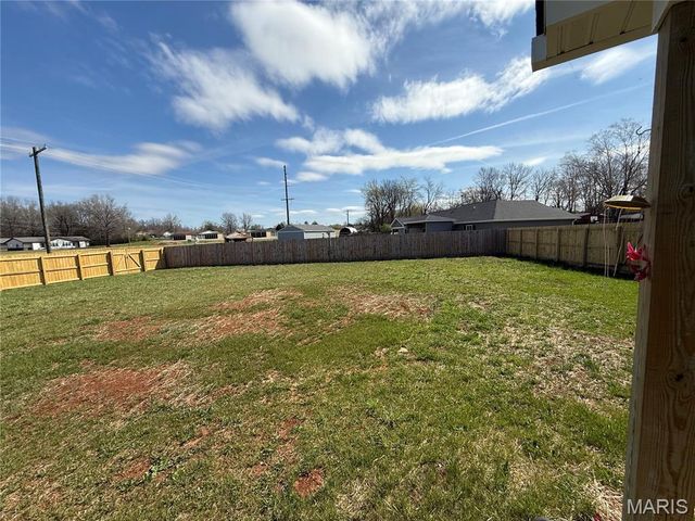 115 Holmes, Fredericktown, MO 63645