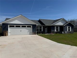 115 Holmes, Fredericktown, MO 63645