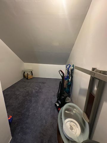 8671 Smart Street, Detroit, MI 48210