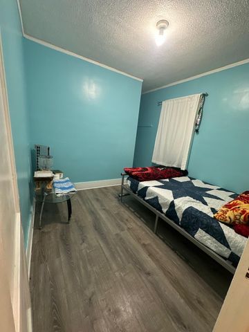 8671 Smart Street, Detroit, MI 48210