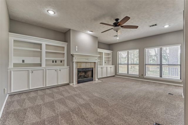 13707 Fountainview Drive, Montgomery, TX 77356