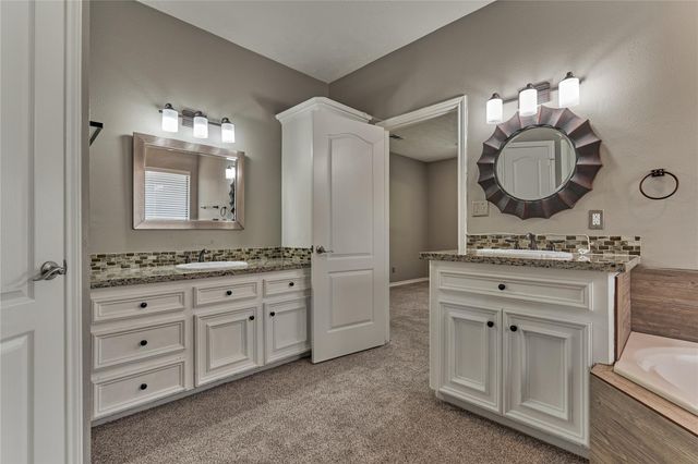 13707 Fountainview Drive, Montgomery, TX 77356