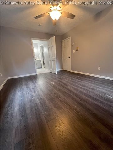 726 Lower Donnally Road, Charleston, WV 25304