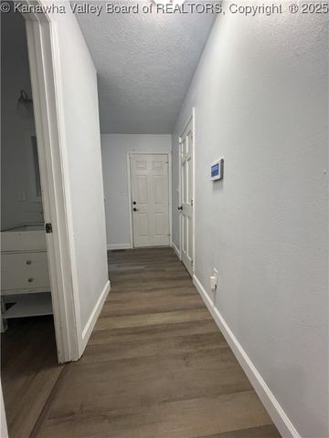 726 Lower Donnally Road, Charleston, WV 25304