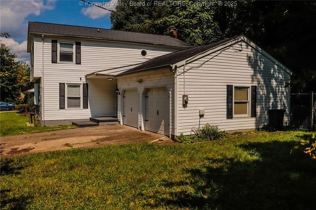 726 Lower Donnally Road, Charleston, WV 25304