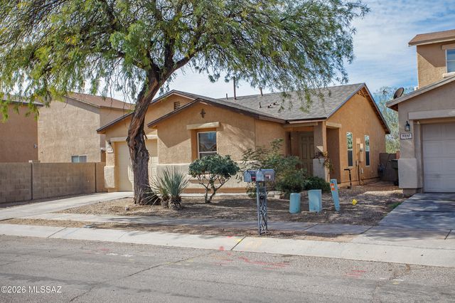 5596 S Monrovia Avenue, Tucson, AZ 85706